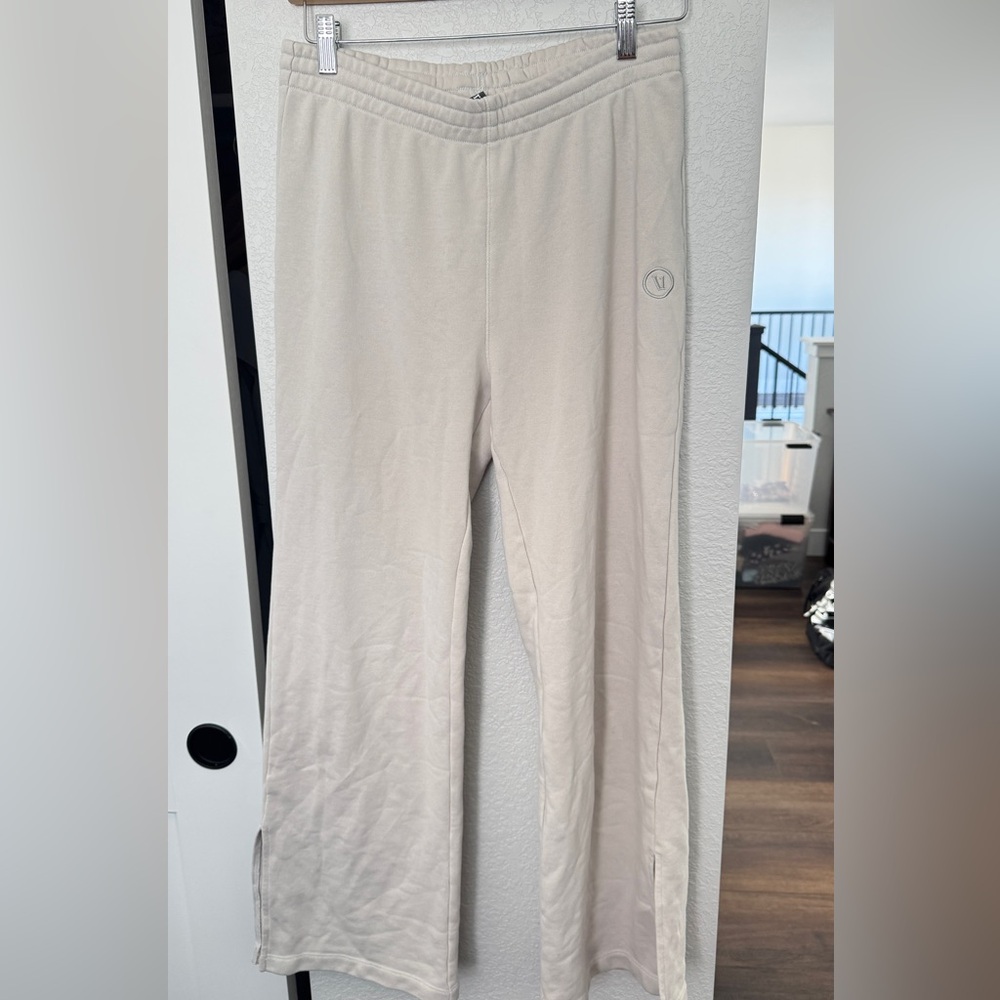 Vuori Light Taupe Sweatpants with Logo Tag